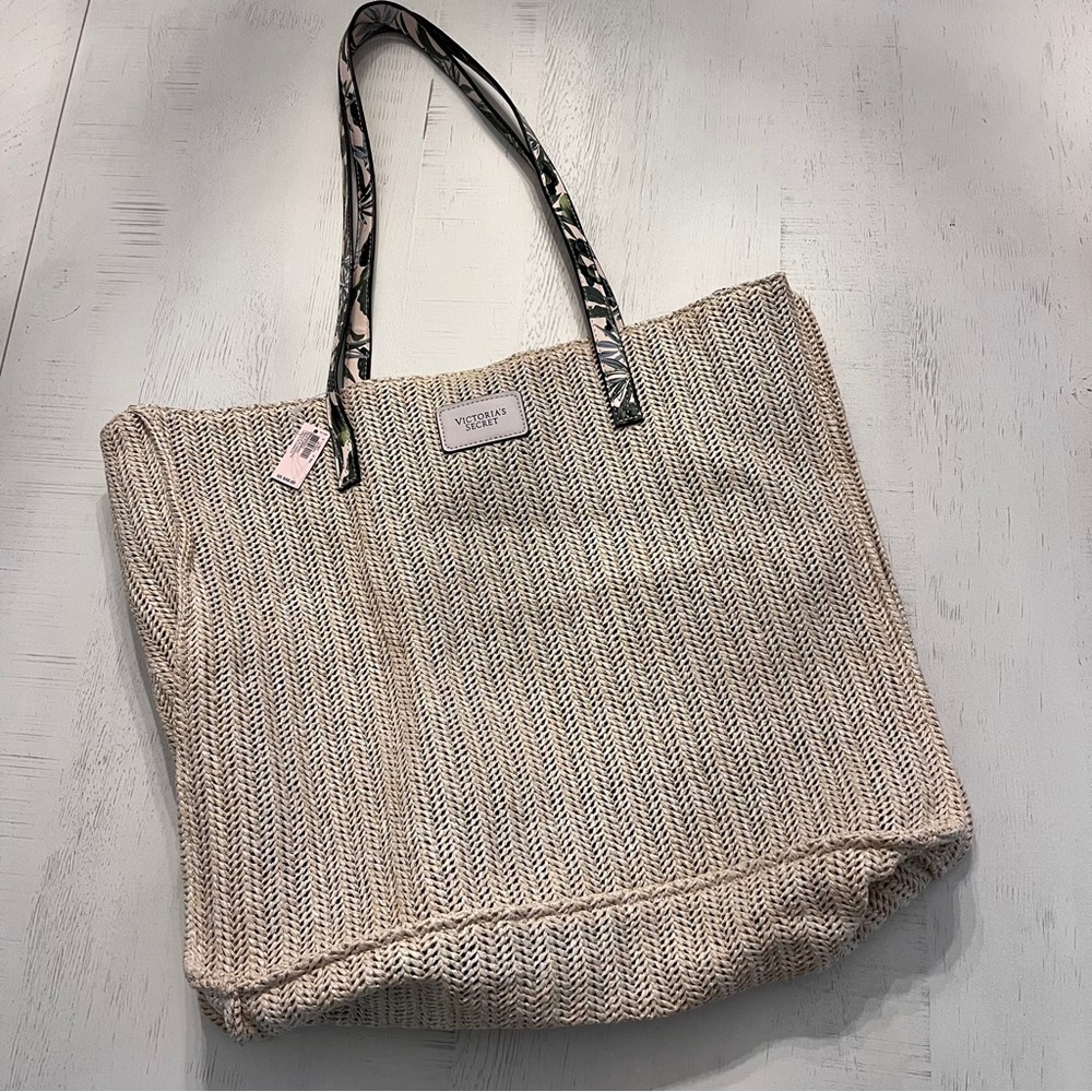 Victoria’s Secret bag - Picture 4 of 5